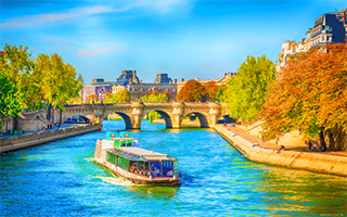 Туристы смогут купаться в Сене